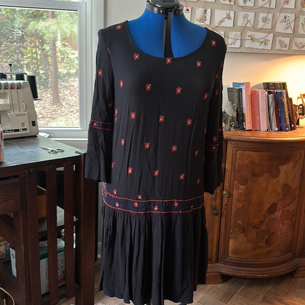 Hinge drop waist embroidered dress